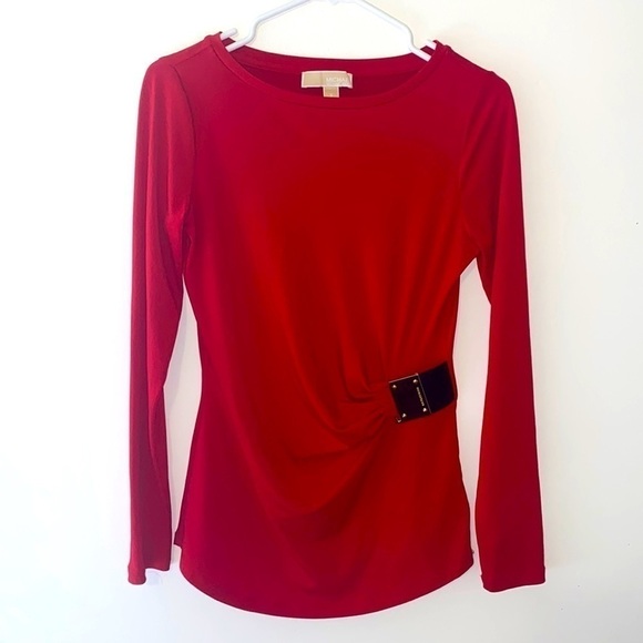 Michael Kors Red Gold Belted Top - Picture 1 of 5